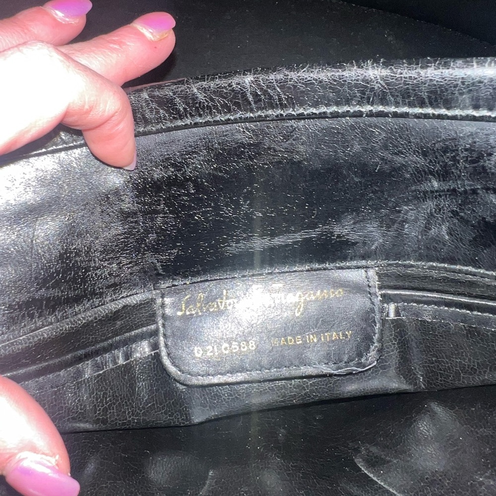Authentic Ferragamo Black Leather crossbody Handbag - Picture 10 of 13